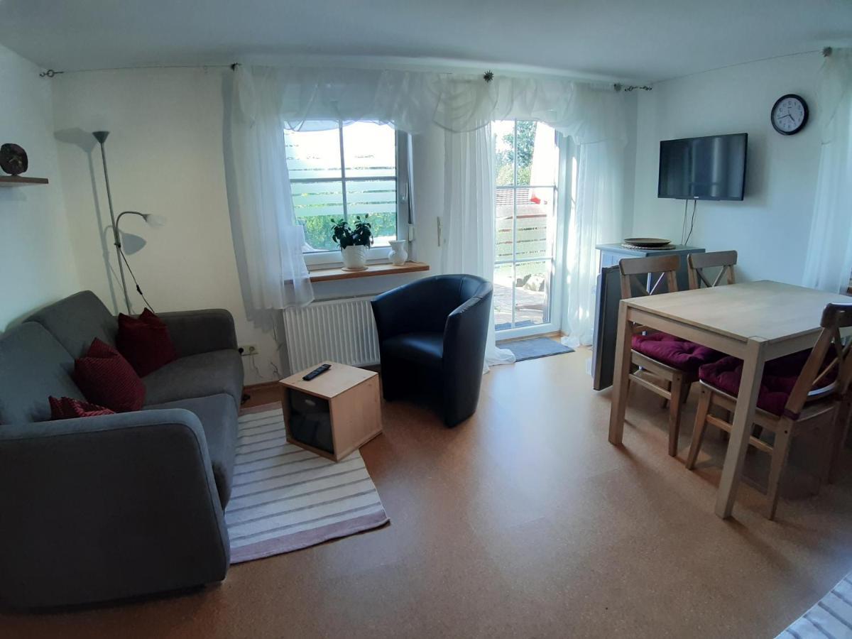 Ferienwohnungen Leffer Großheirath Exterior foto